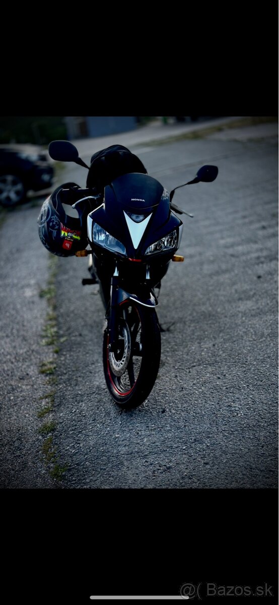 Vymením HONDA CBR 125r 2010