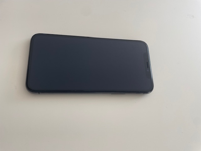Krásny Iphone 11 Pro 256GB batéria 100 percent