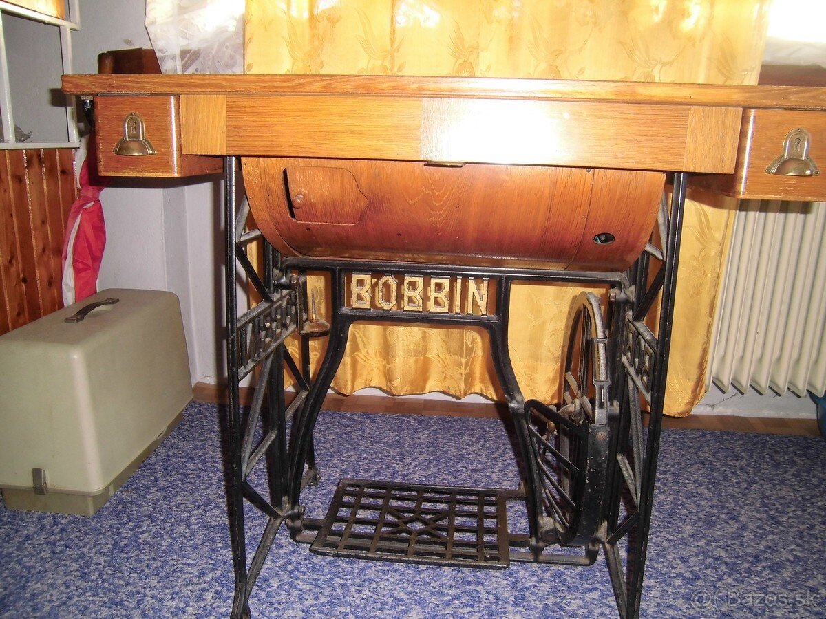 Šijací stroj Bobbin