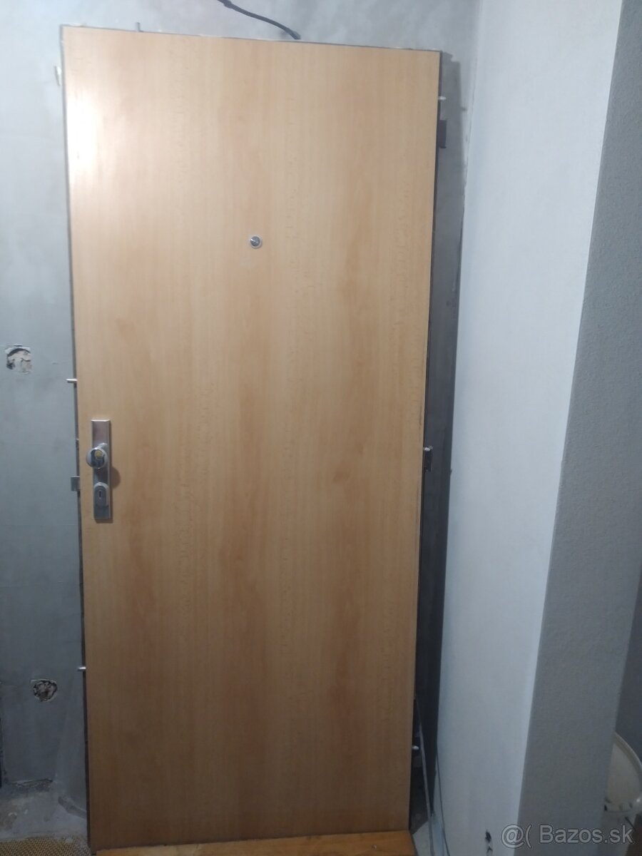 Scherlock Bezpečnostné vchodové dvere