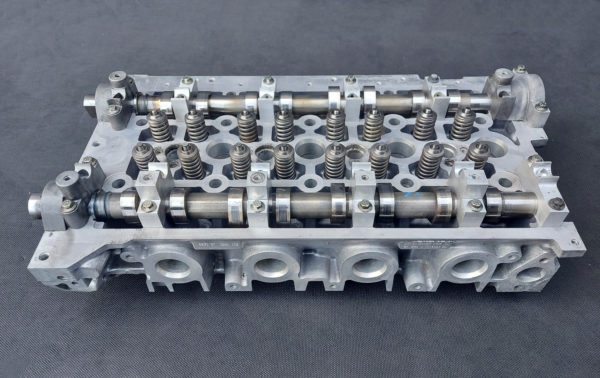 hlava motora Renault, Opel, Nissan 2,5 dci, 2,2DCi