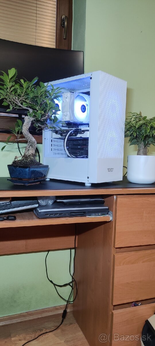 Herný PC- RYZEN 7 2700X,16GB RAM, RTX 2060S 8GB