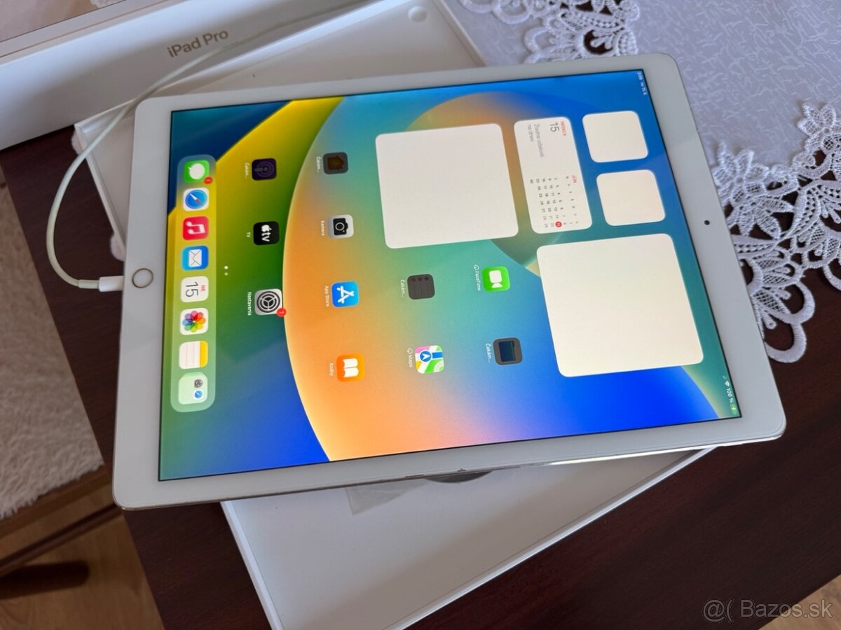 iPad Pro 12,9 2nd gen 512GB LTE na diely pokazený
