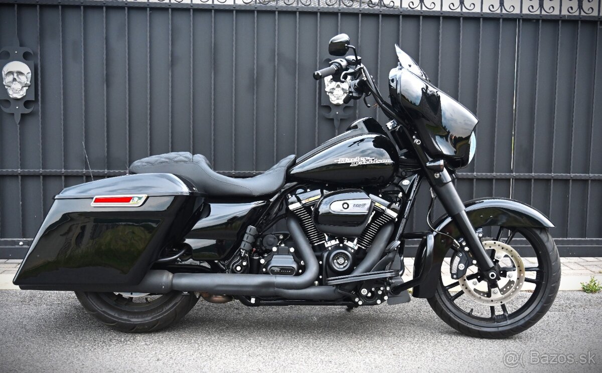 Harley Davidson STREET GLIDE