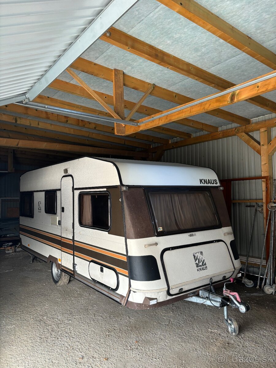 Obytný príves Knaus Azur 510