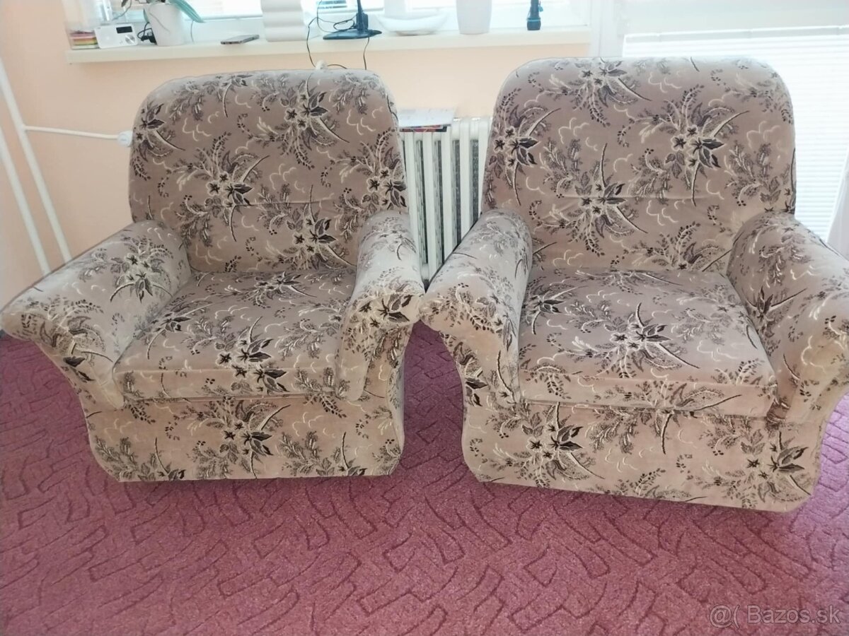 2 kreslá