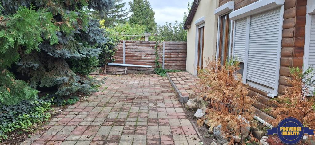 PREDAJ: Poschodový rodinný dom, Letecké pole- Komárno, ZNÍŽE