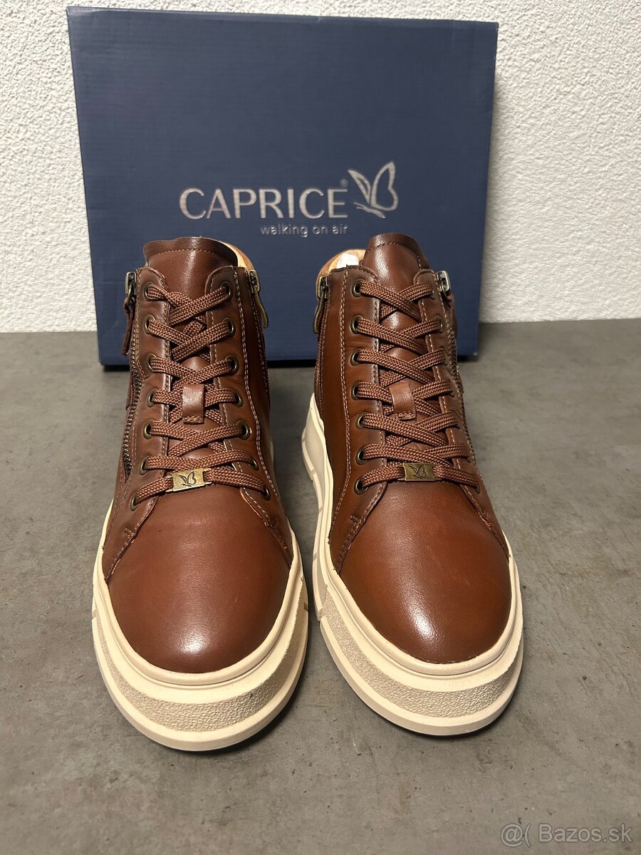 Členkové kožené topánky Caprice