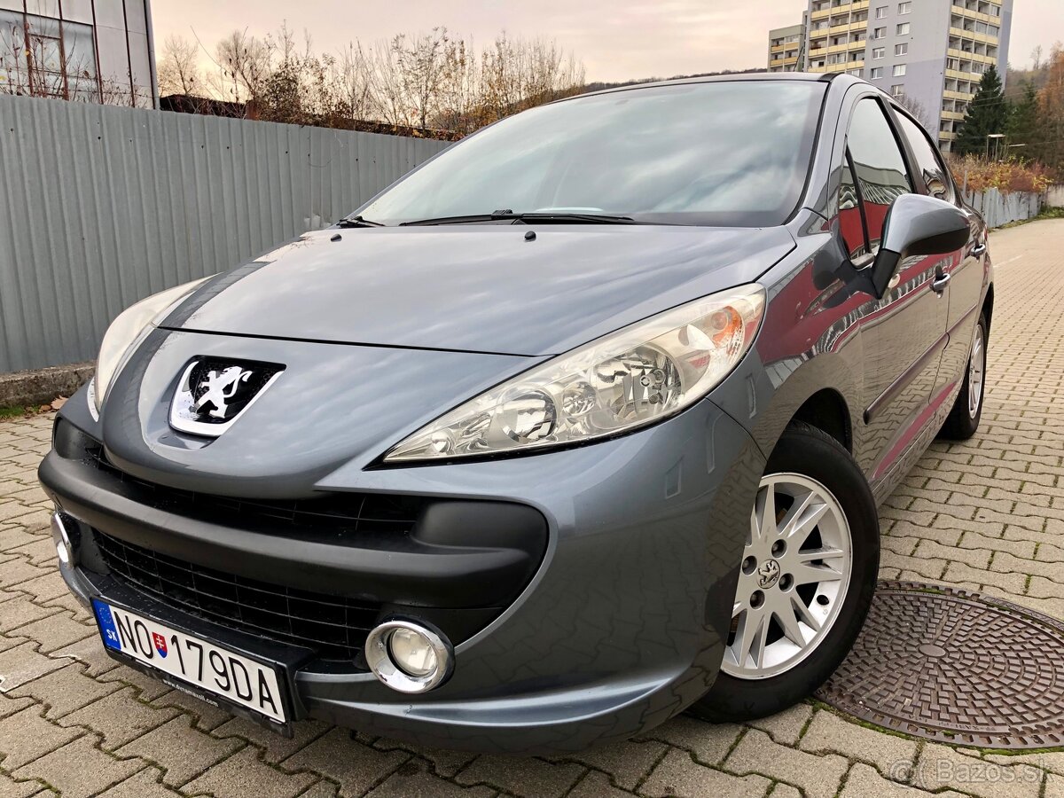 Peugeot 207 1.4 benzin