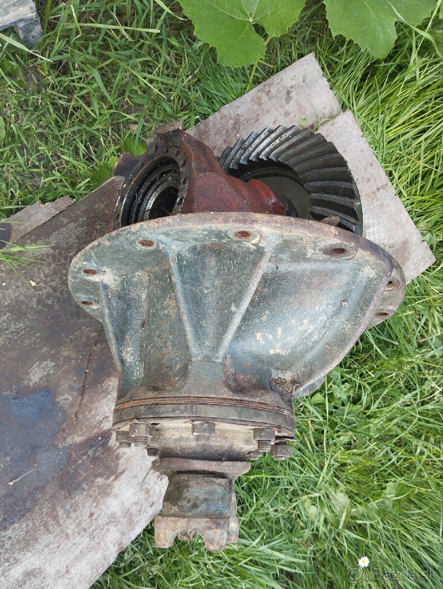 Predám predný diferenciál v3s