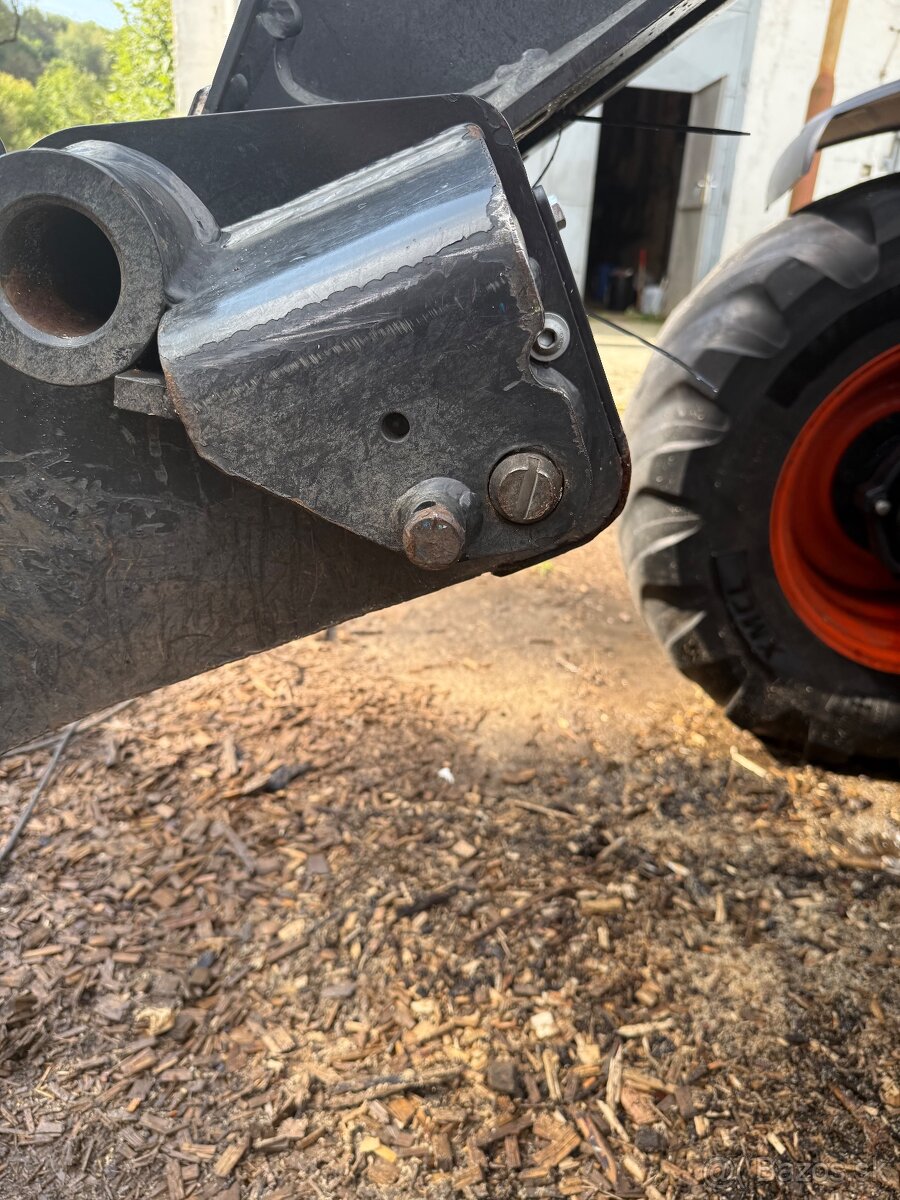 Teleskopický nakladač Bobcat 3780HF