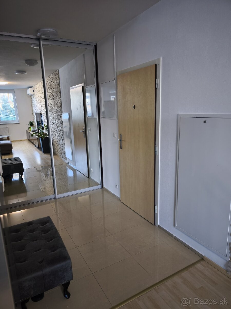 Prenajmem 3izb byt plus parking na opletolovej ulici