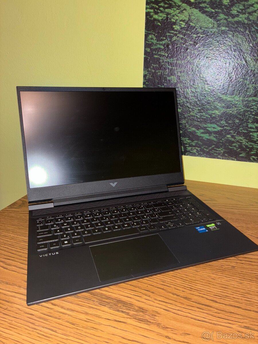 Predám Herný notebook HP Victus 16 v novom stave