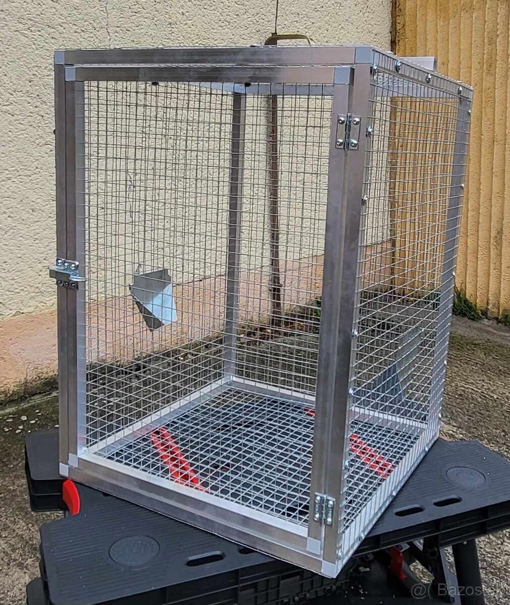 Prenosne klietky pre papagáje