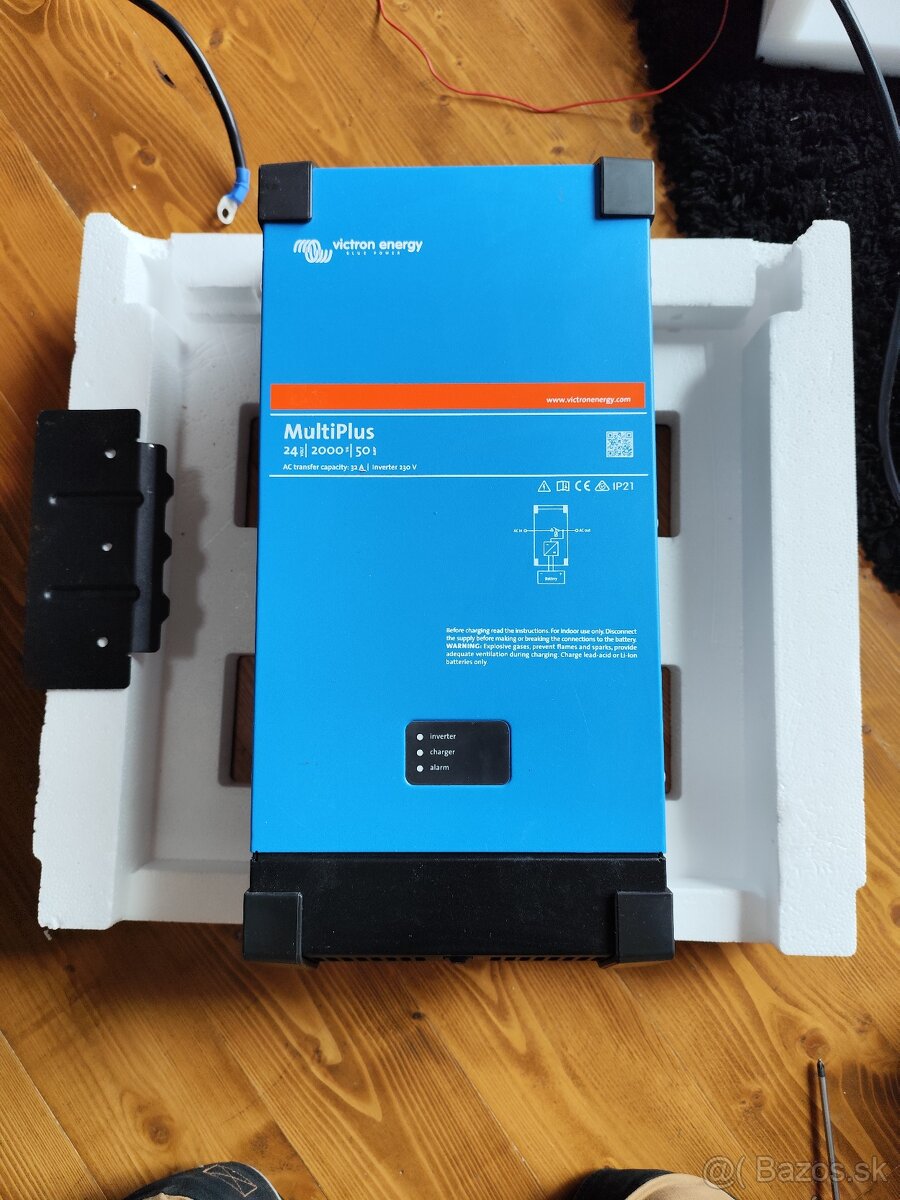 Predám batérie, menič a ďalšie veci