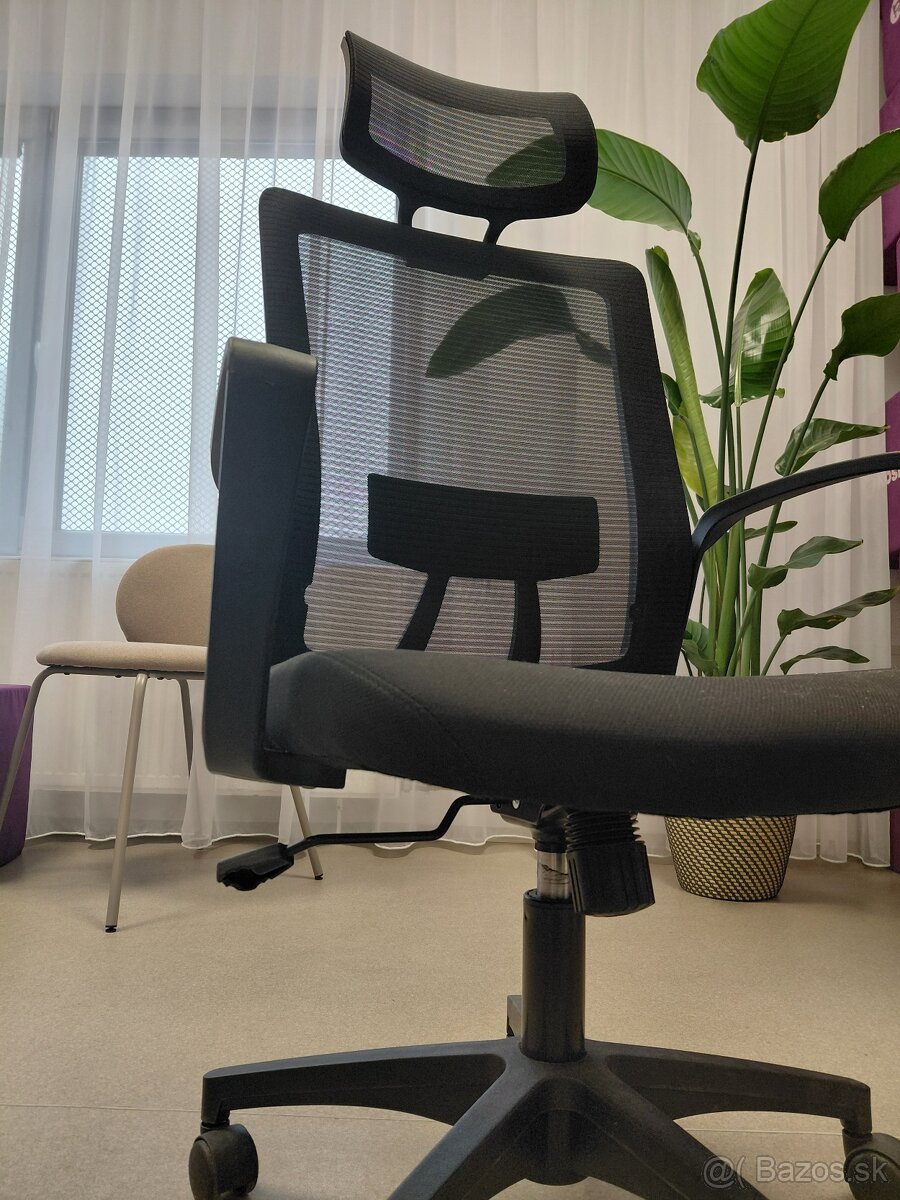 Kancelarske stolicky