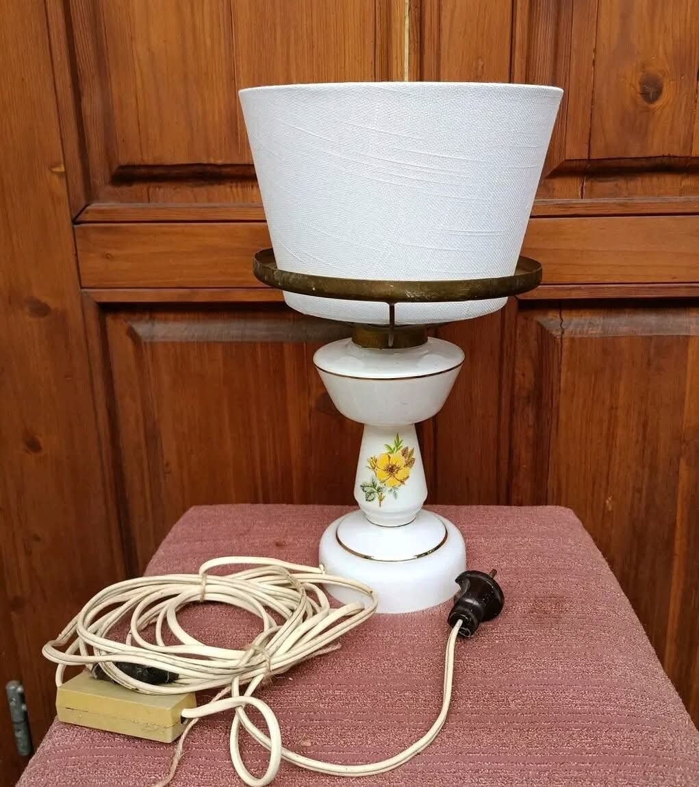 Stolná lampa