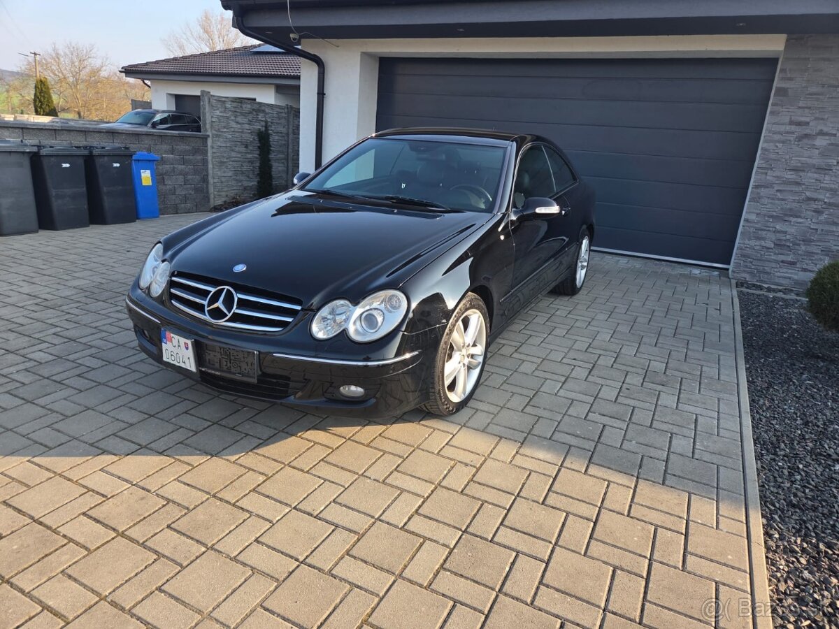 Mercedes benz CLK 220