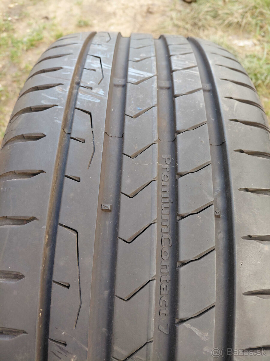 1ks letna Continental 235/45R18