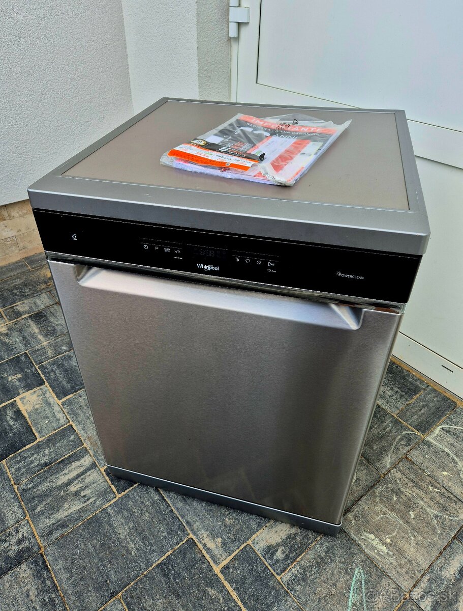 Umývačka riadu Whirlpool WFO 3T133 PF X nerez, funkčná