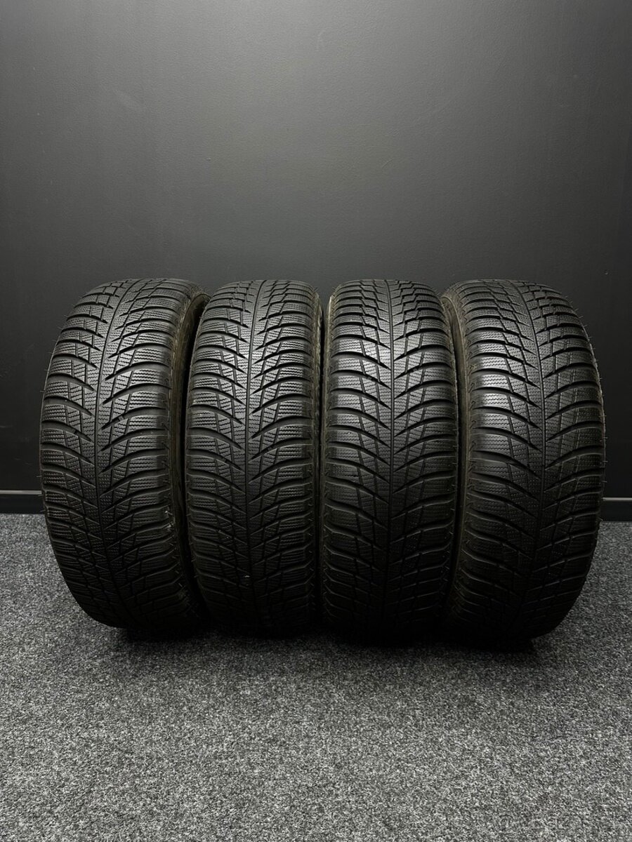Sada pneu Bridgestone 215/65 r17 99H