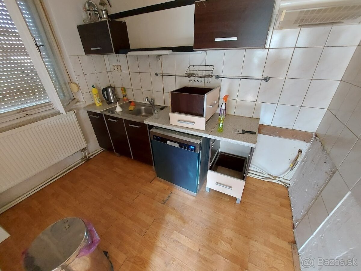 Používaná kuchyňa - nám sa nehodí