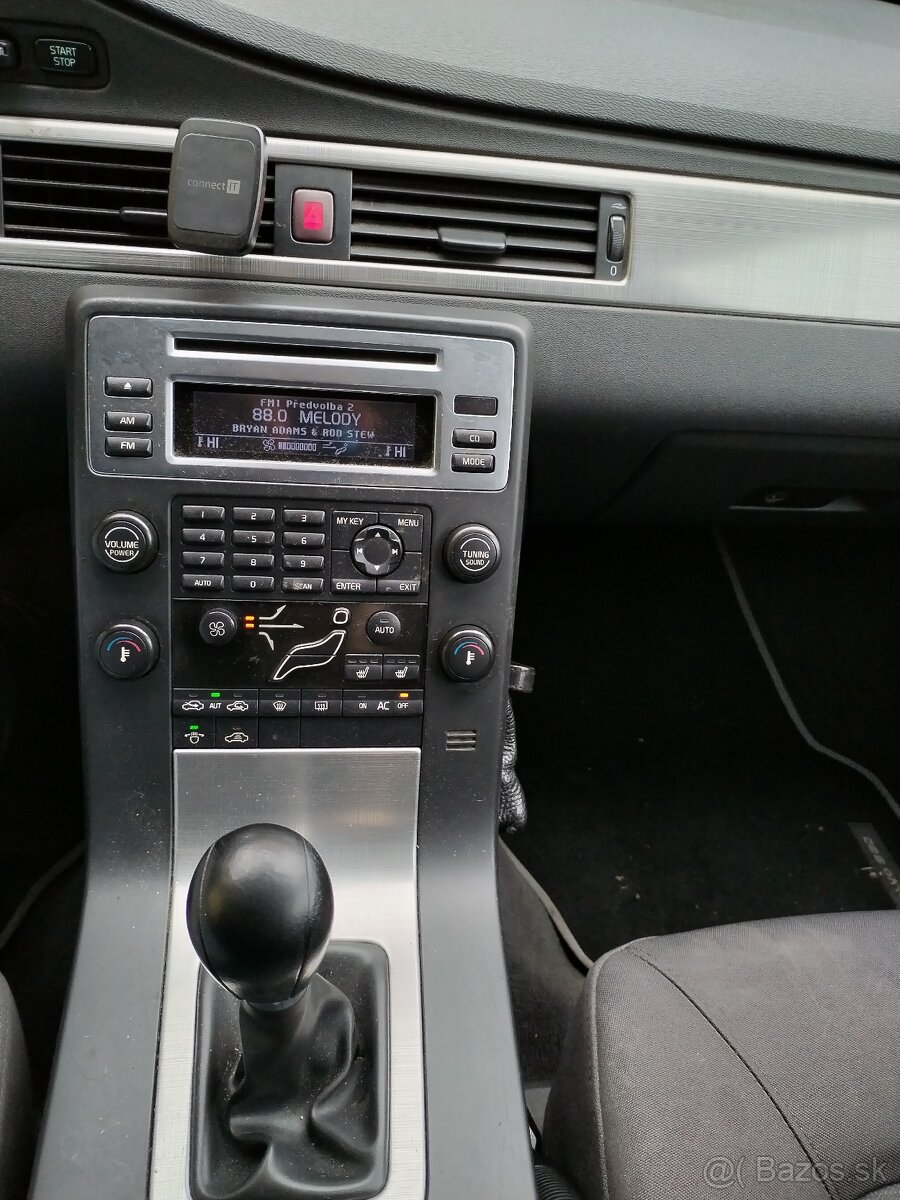Predám Volvo S80 r.v. 2007 D5 5-valec