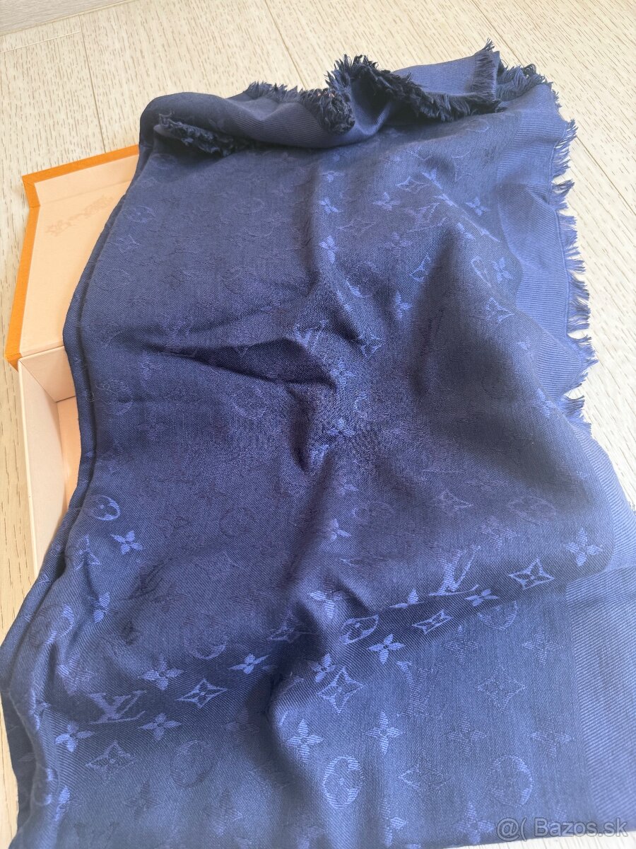 Louis Vuitton monogram sal