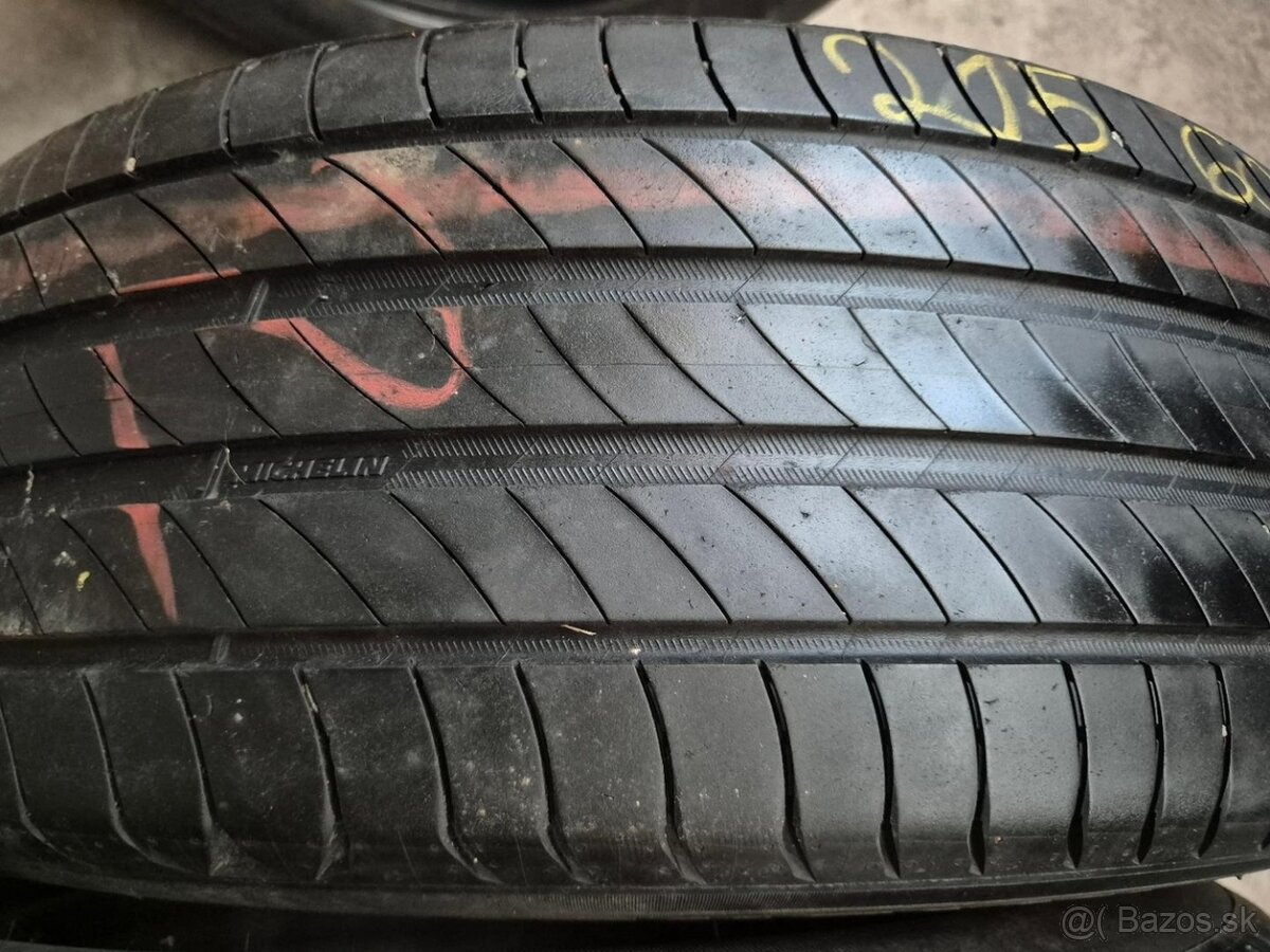 215/60 r17 letné 4 ks MICHELIN dezén 6,2 - 5,8 mm DOT2020