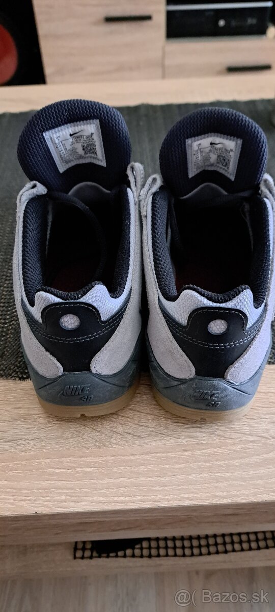 Topánky Nike SB Vertebrae