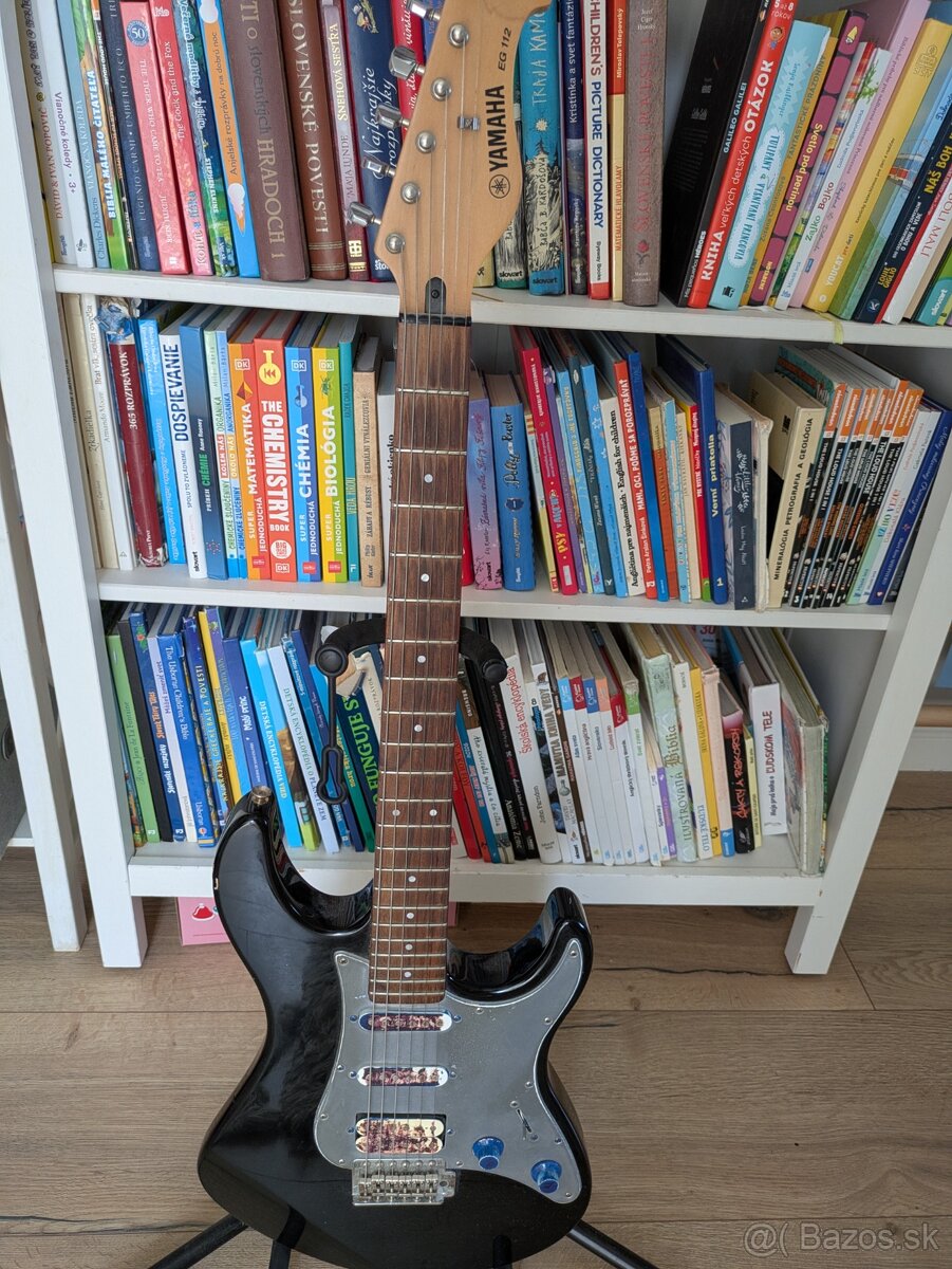Elektrická gitara Yamaha eg112