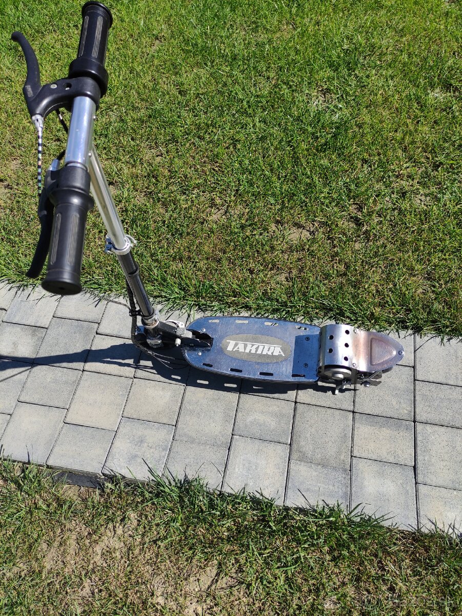 Elektrokolobežka Takira