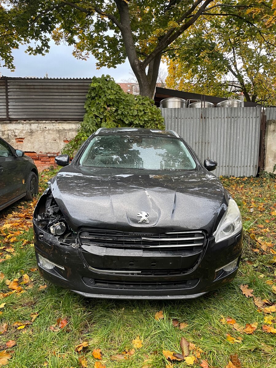 Peugeot 508 SW 2.0 HDi 2011 – predný náraz, motor OK