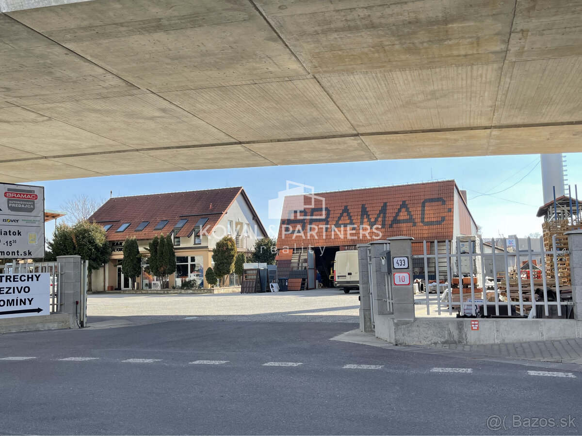 Administratívny, obchodný a skladový priestor v priemyselnej