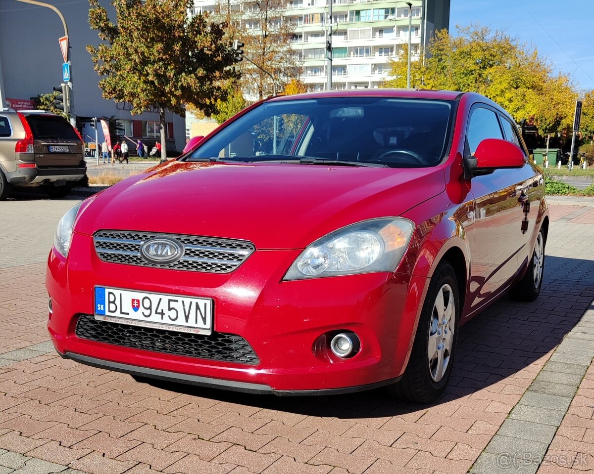Kia ProCeed 1.4, nová STK a EK, 186 000 km