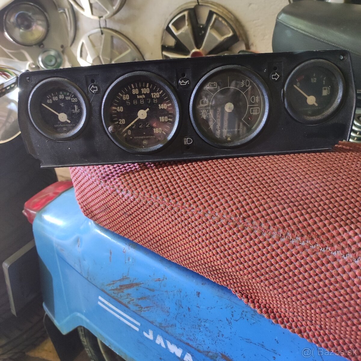 Tachometre škoda.