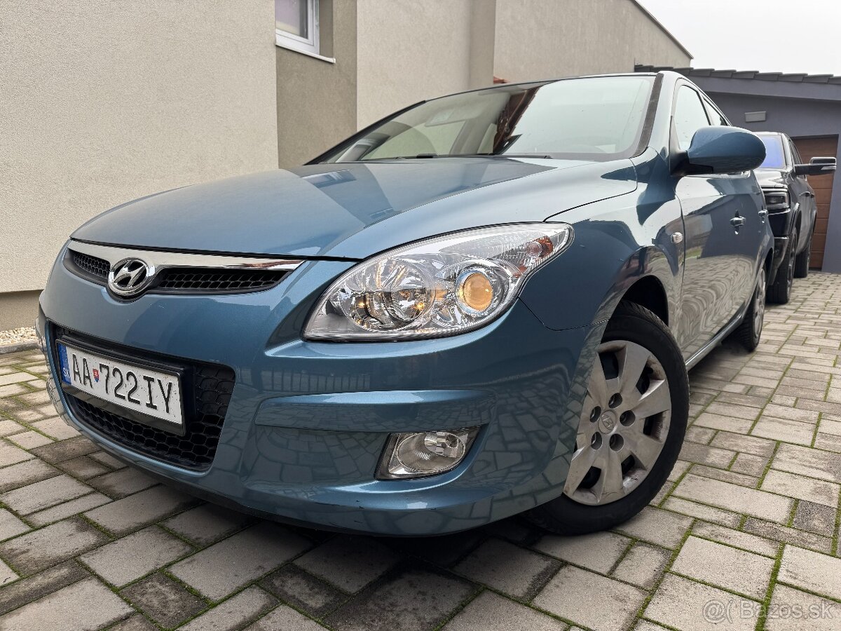 HYUNDAI i30, HATCHBACK, 1,6i, BENZÍN, MANUÁL, 145 970 KM