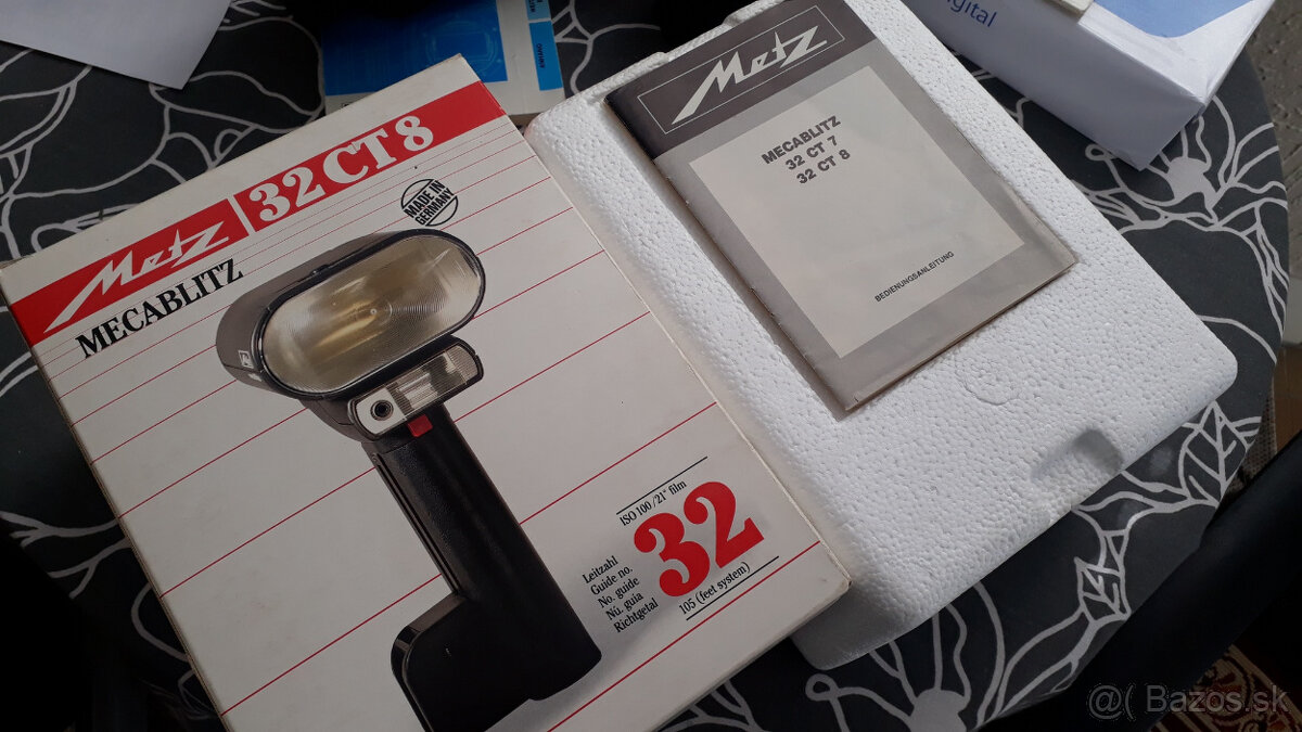 Blesk Metz 32CT8, SCA300 - TOP, ako nové