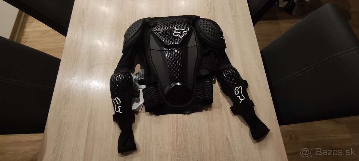 TRIČKO S CHRÁNIČMI FOX JUNIOR TITAN SPORT BLACK YOS