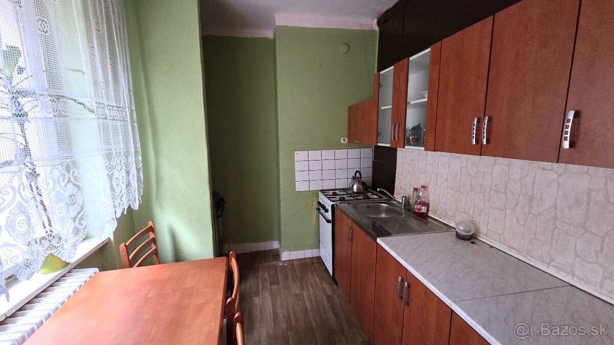 Predaj 2-izbový byt - centrum Medzilaborce