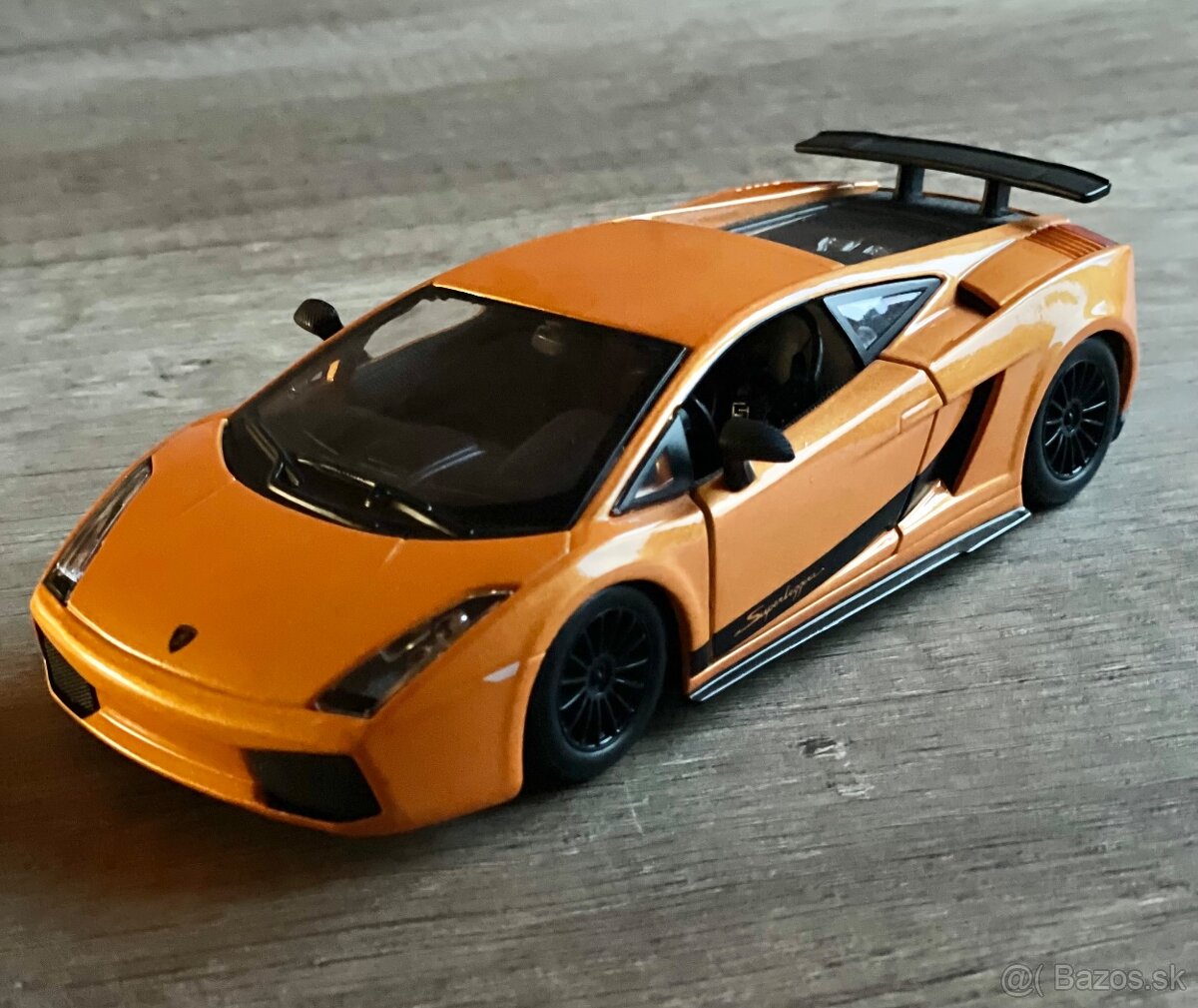 Lamborghini gallardo 1:24
