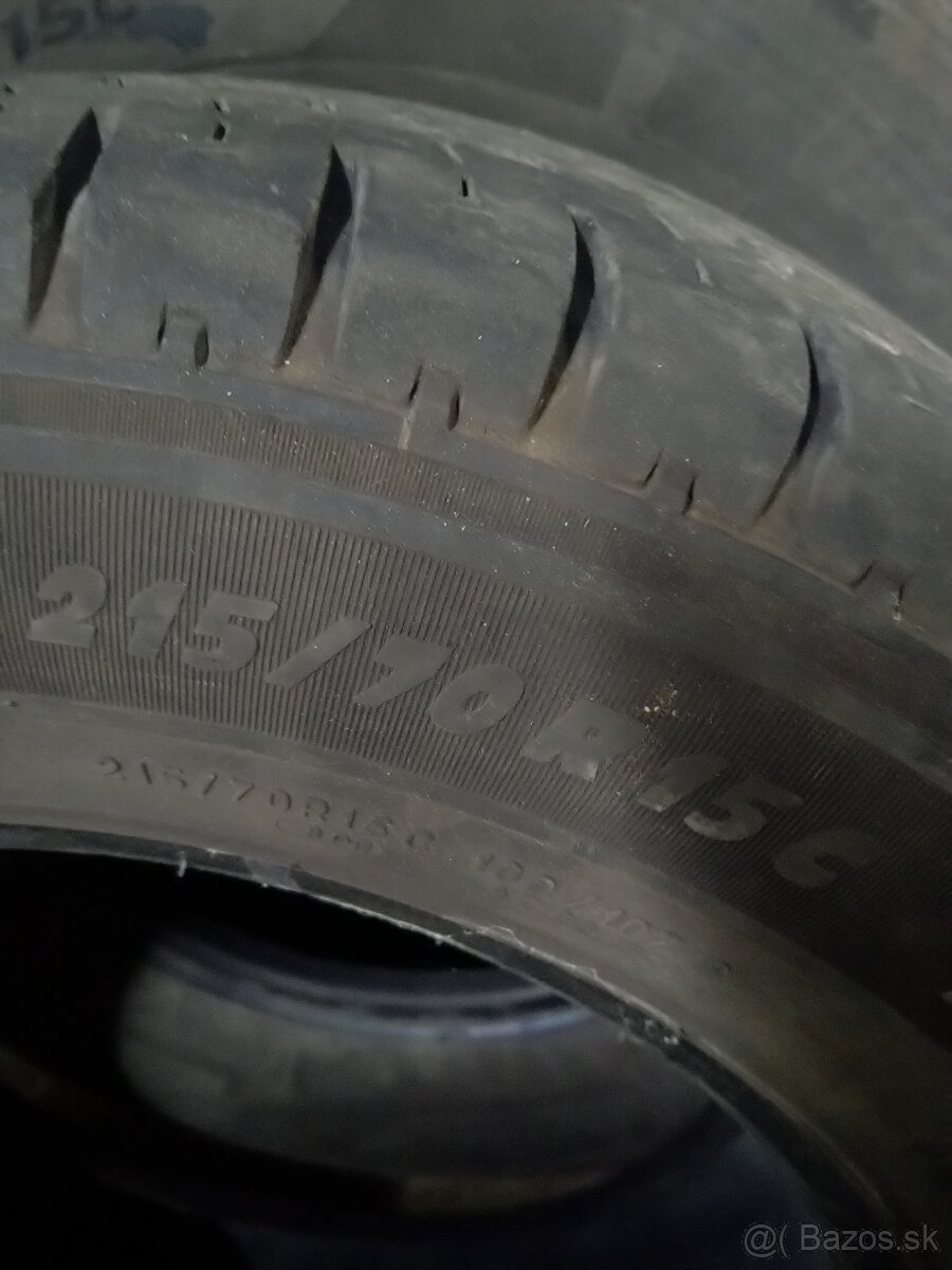 215/70r15 C