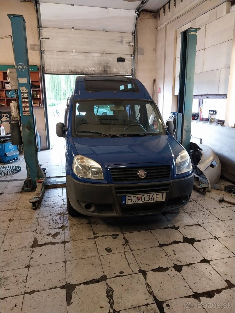 Dvojstlpovy zdvihák