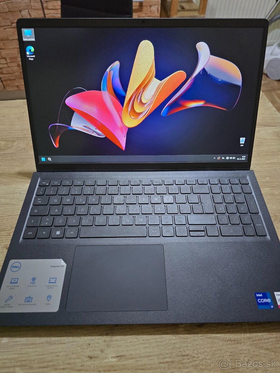 Dell Inspiron 15 3520 model 2024 s procesorom i7 12 generaci