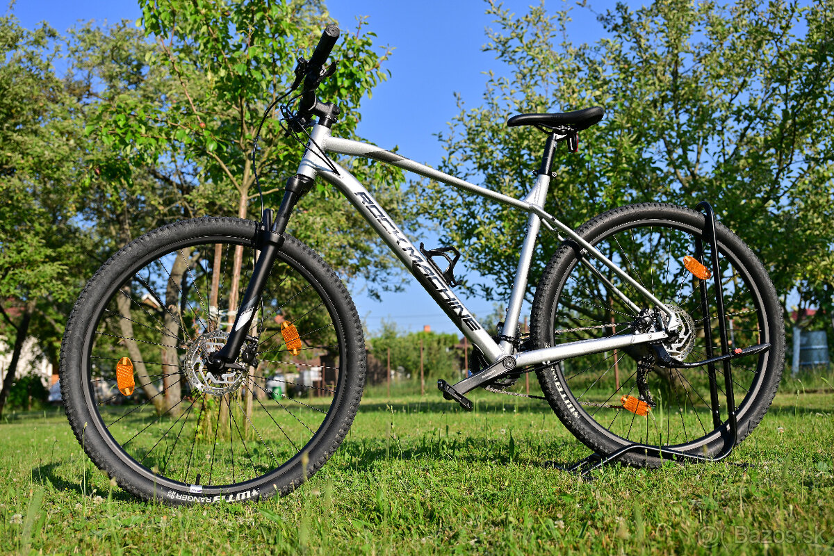 Rock Machine Manhattan 90-29 gloss silver-black.