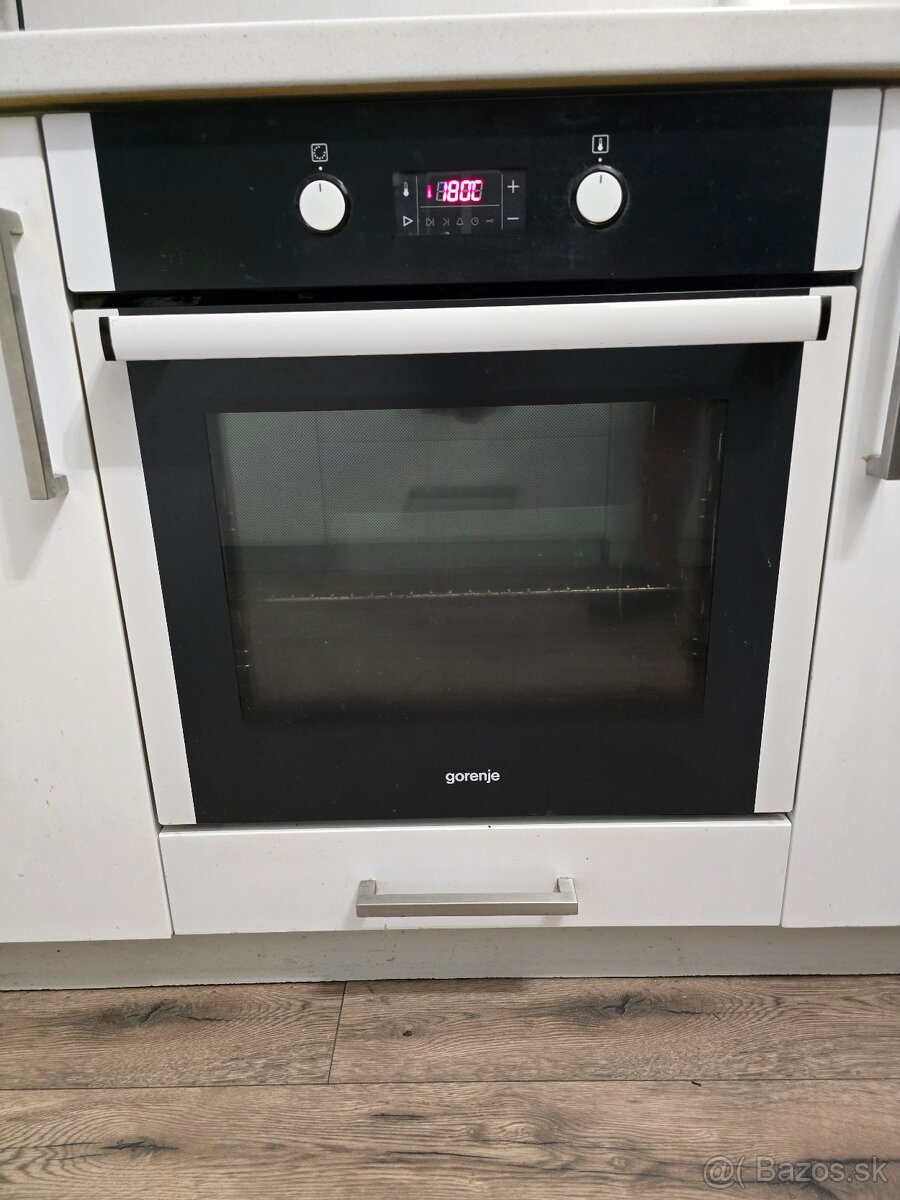 Predám vstavanú rúru Gorenje