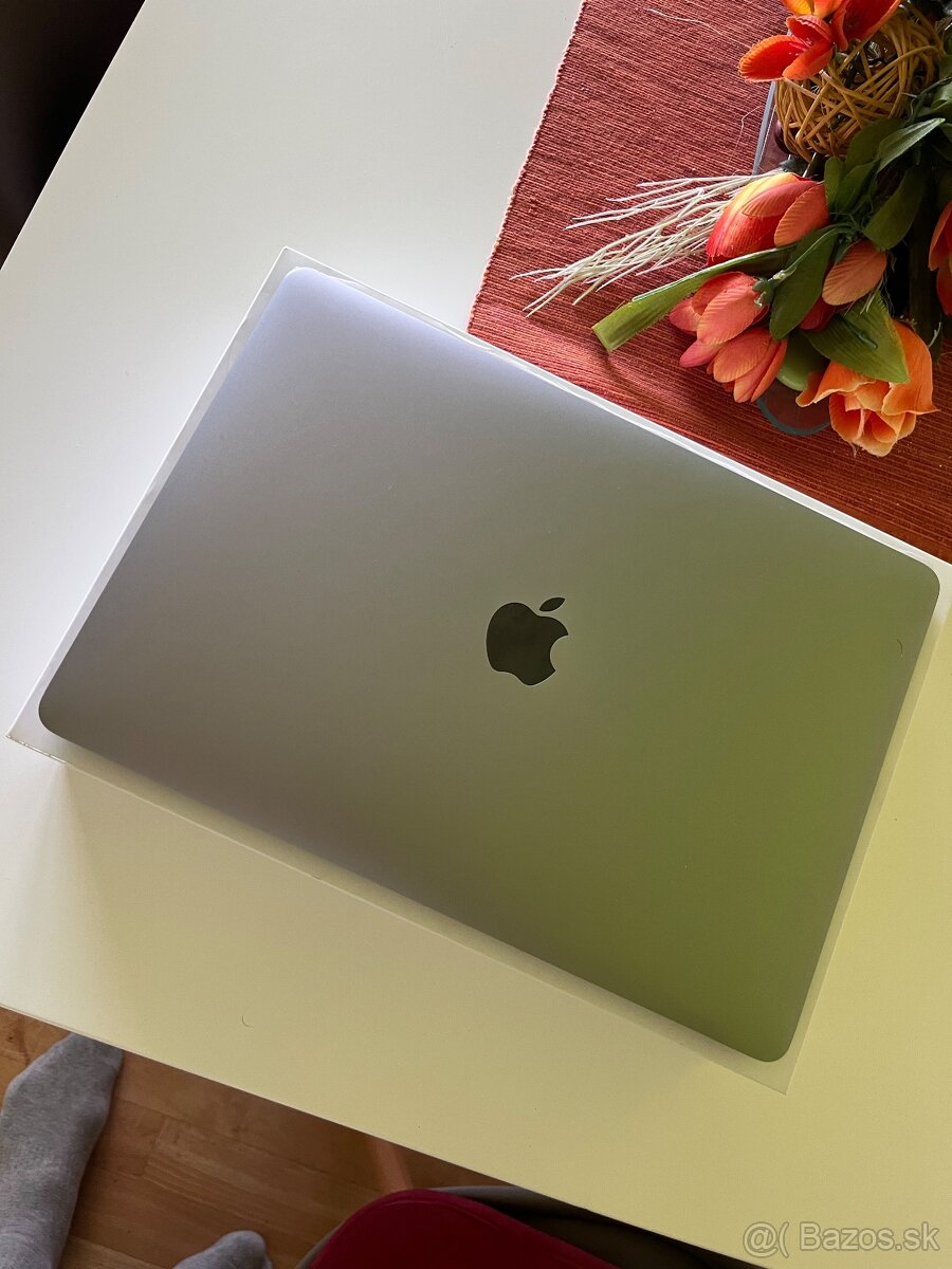 MacBook air 13”