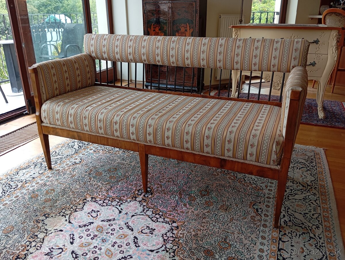 AKCIA ✨Vzácna Biedermeier pohovka z r. 1830✨