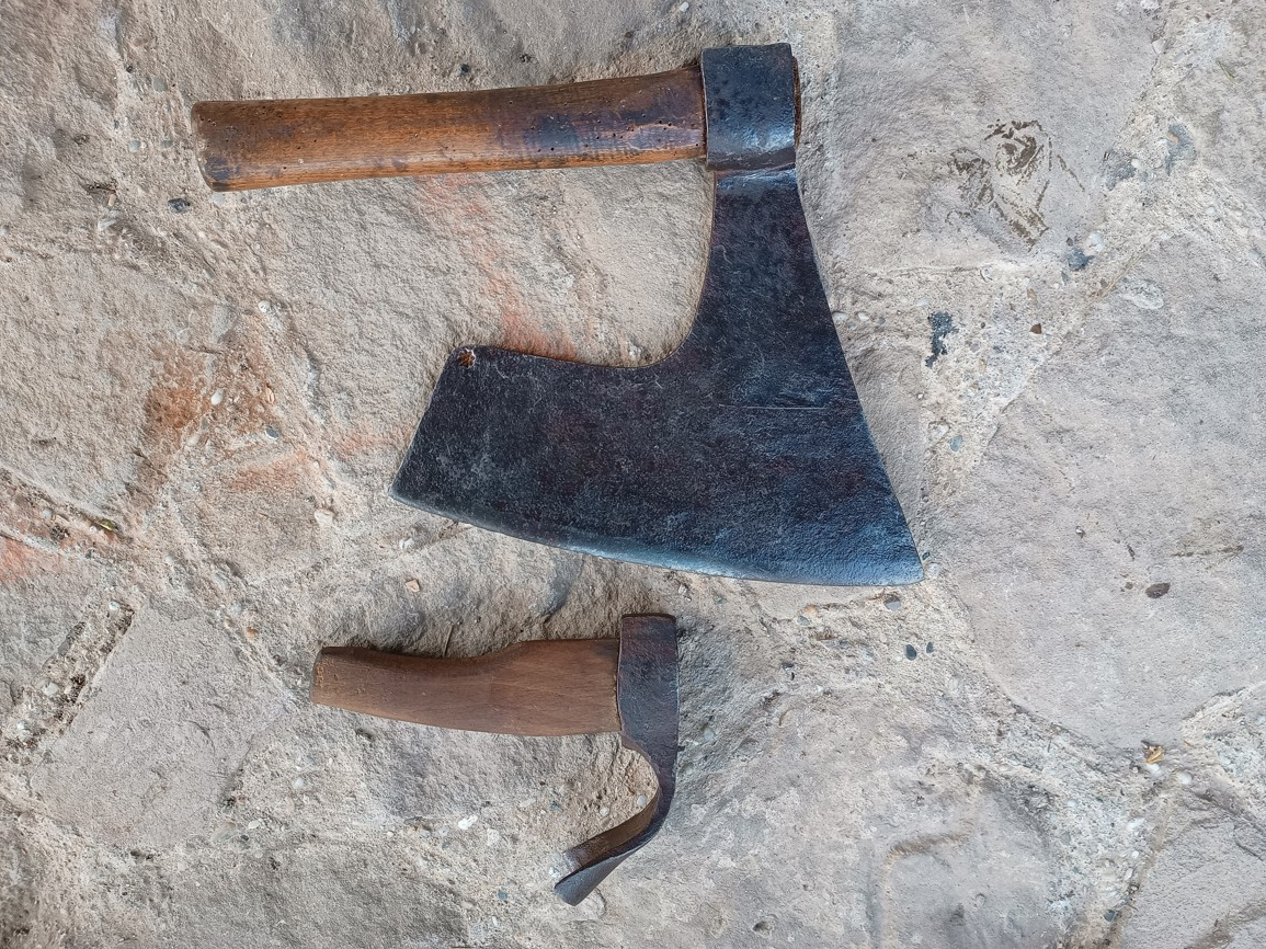 sekera,sekery,hoblík,nebožiec,staré náradie, topor jj