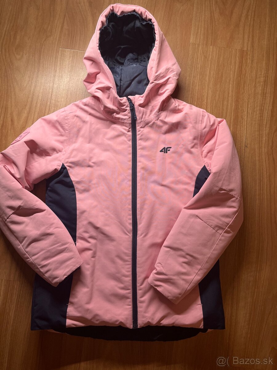 Dámska zimná bunda 4F